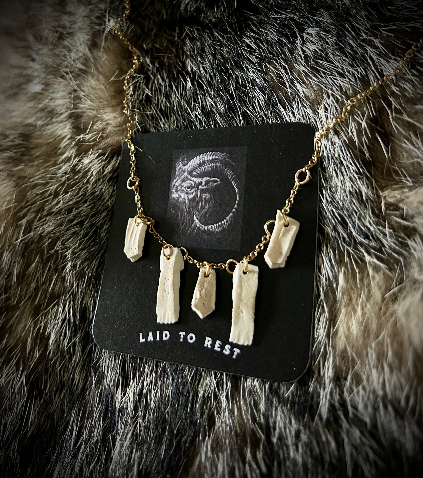 Armadillo banded shell necklace