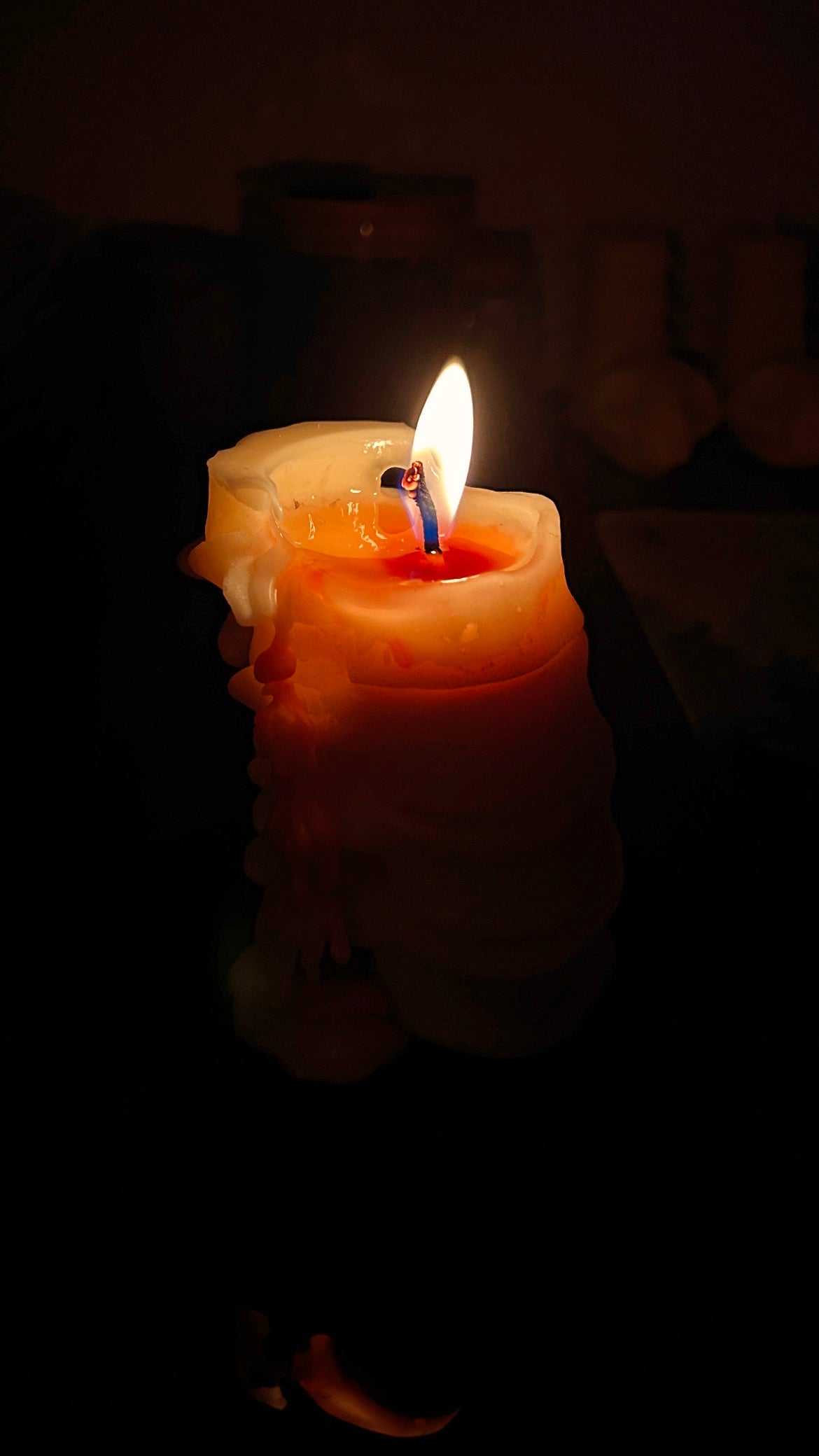 Bleeding Spine Candle