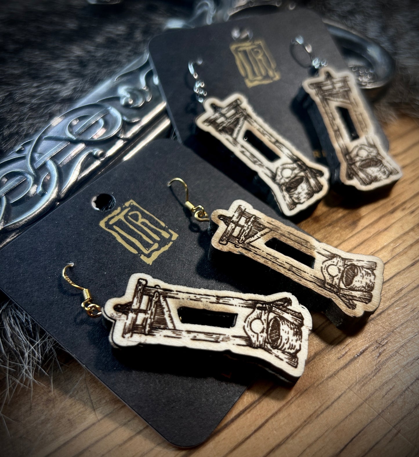 Guillotine wood earrings