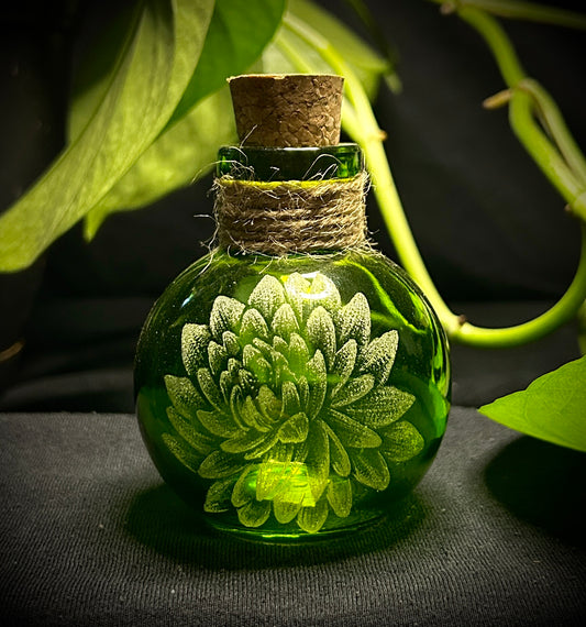 Dahlia Hand-etched Bottle