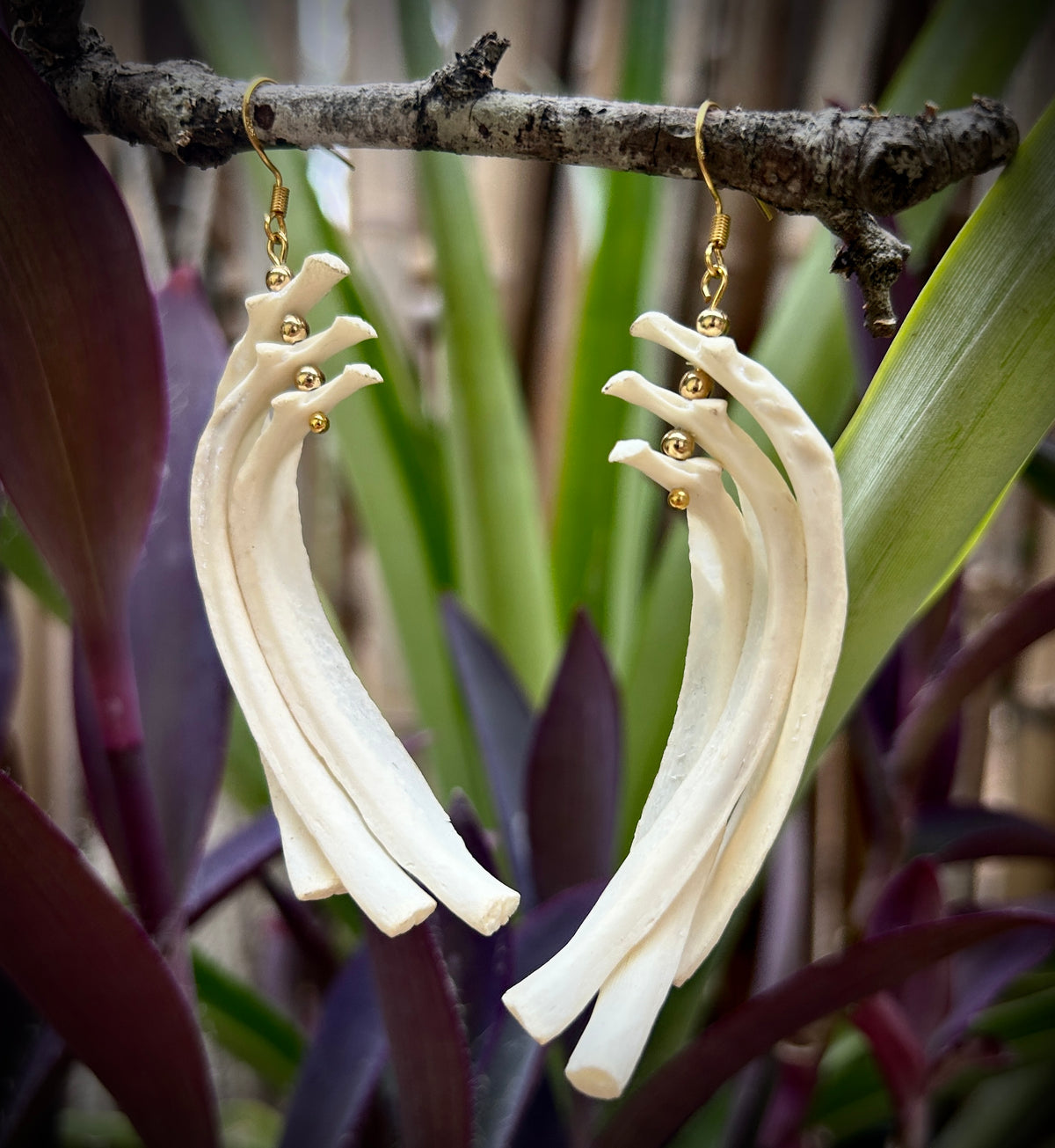 Triple Armadillo Ribs earrings