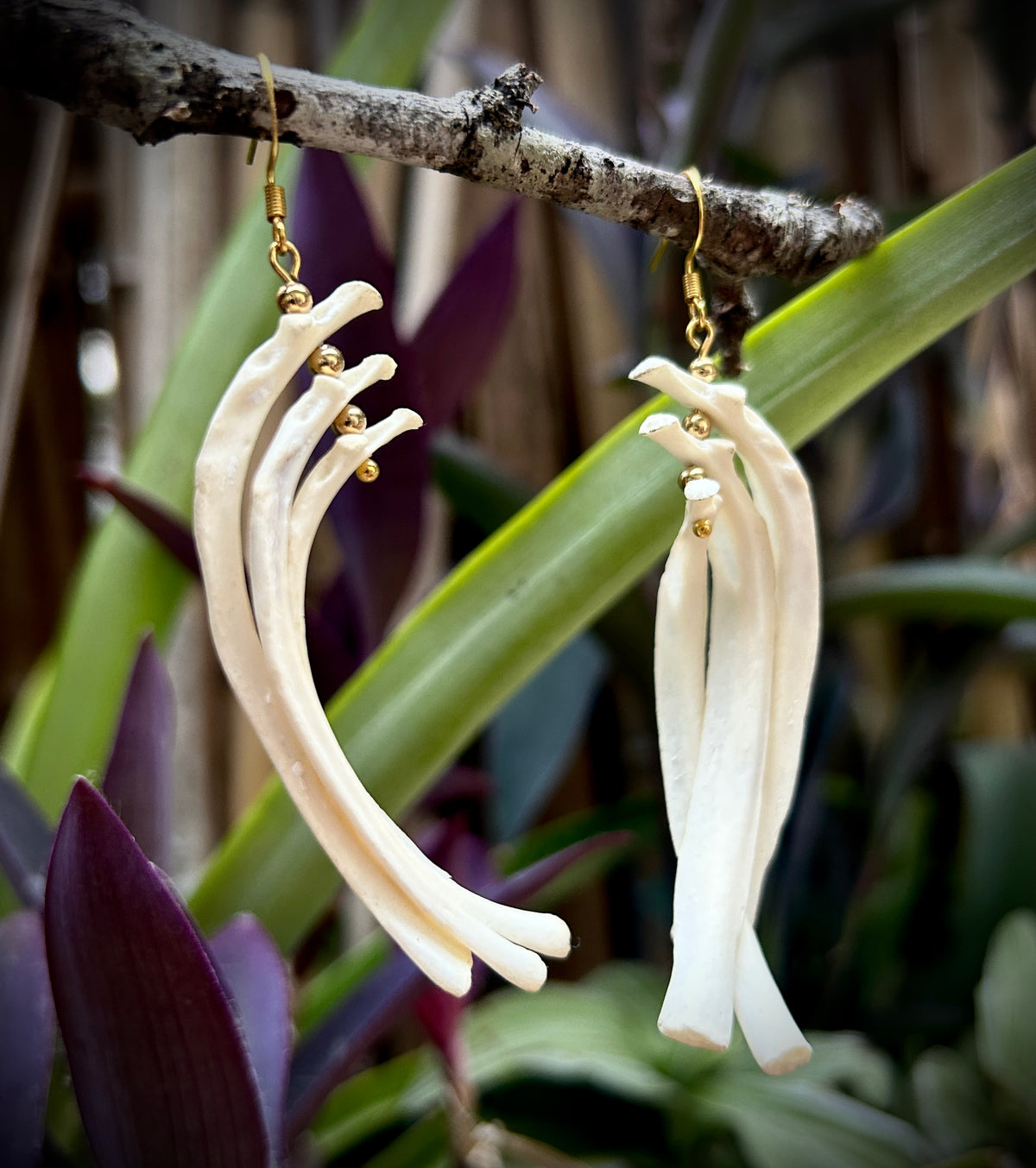Triple Armadillo Ribs earrings